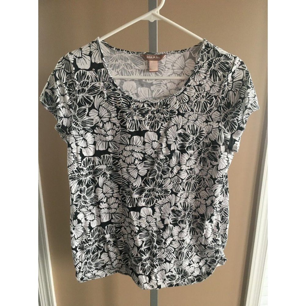 White Stag T-Shirt Beaded Black White Floral Top Medium 8 10 Casual Summer Shirt - Picture 5 of 8